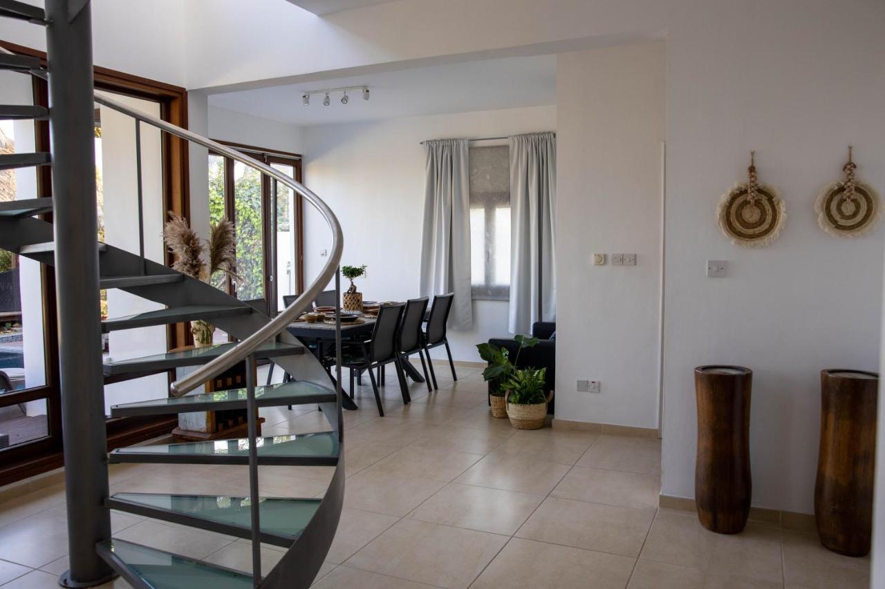 Villa Balinese Agia Napa Exterior foto
