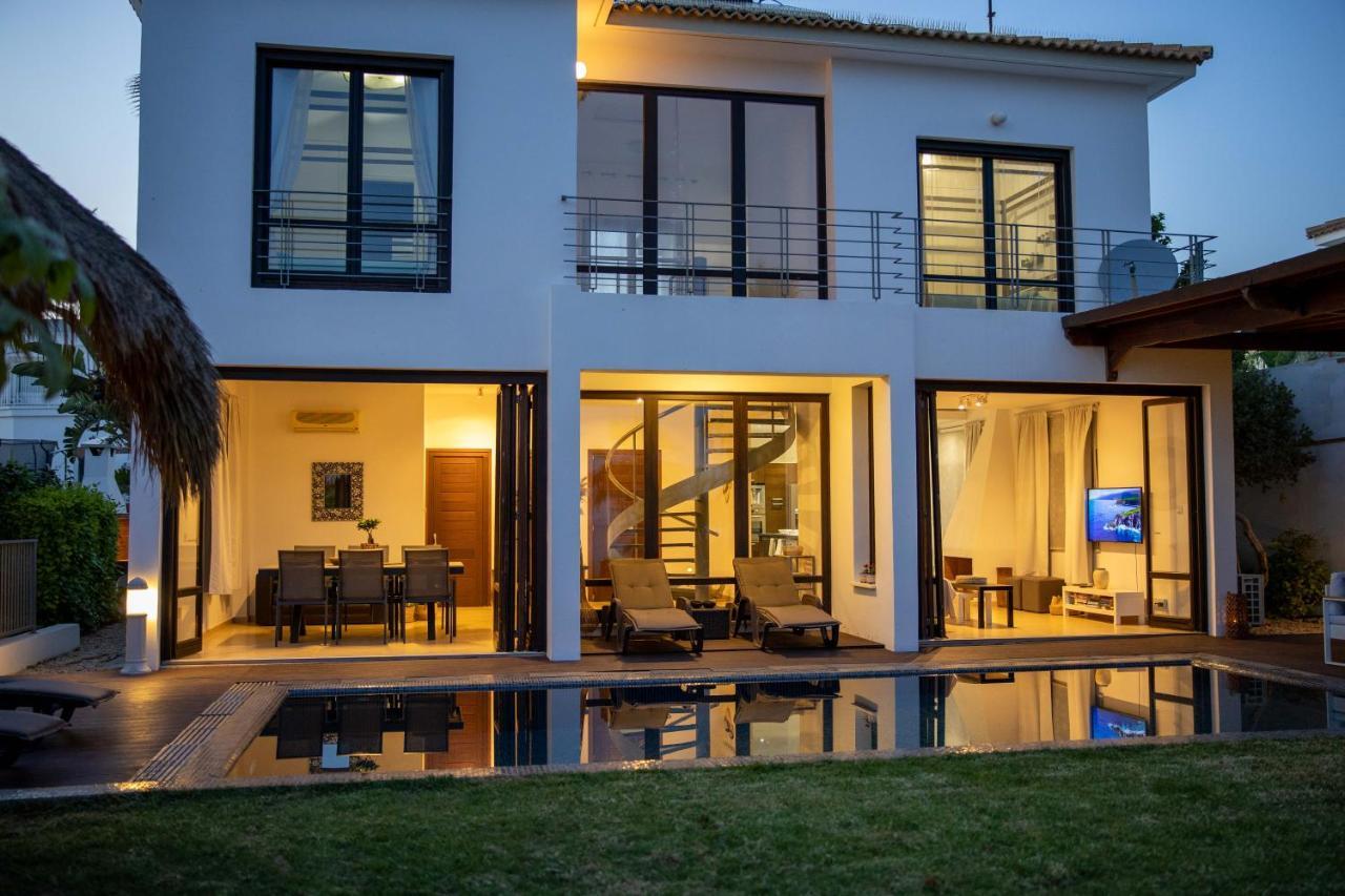 Villa Balinese Agia Napa Exterior foto