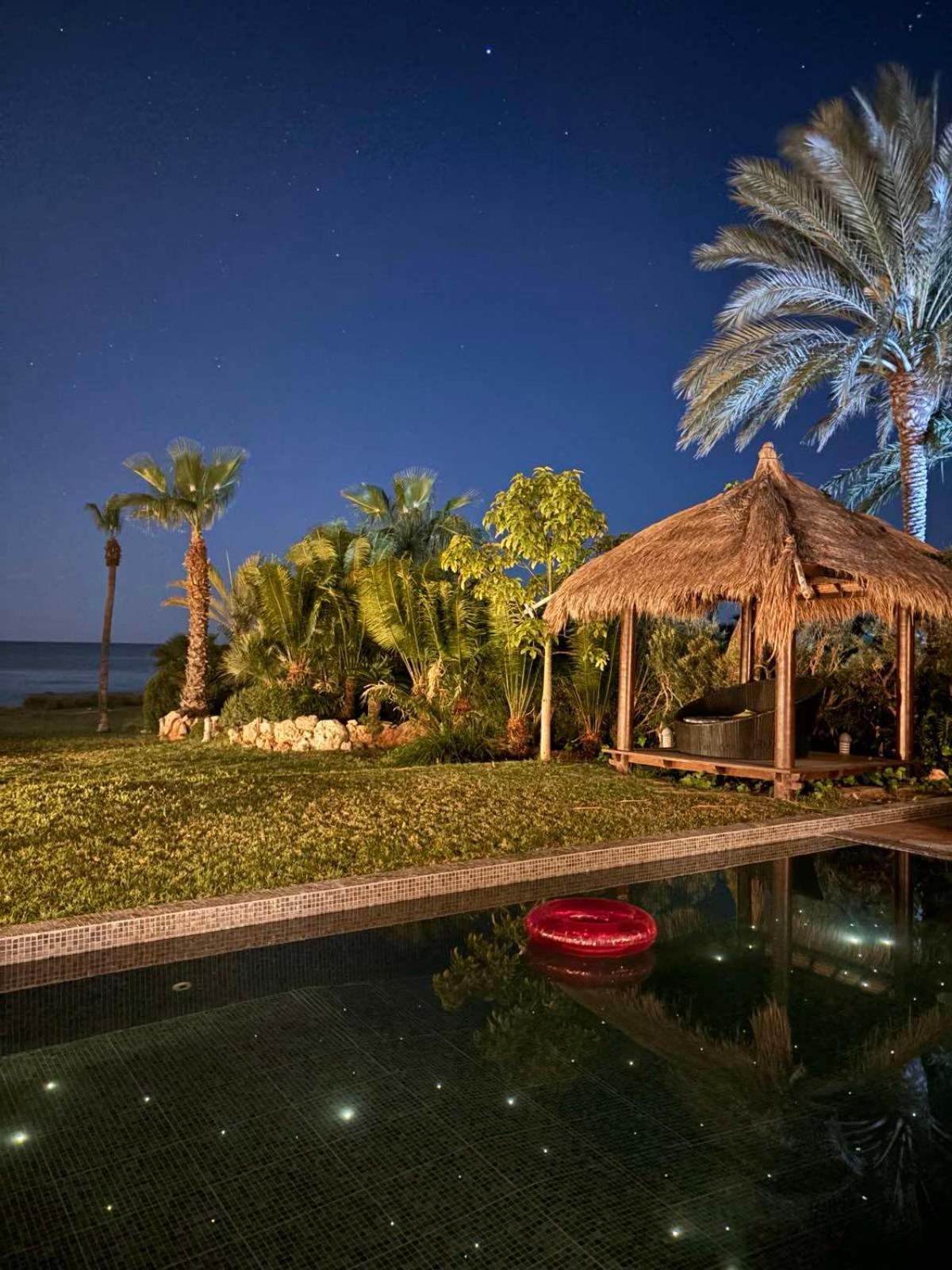 Villa Balinese Agia Napa Exterior foto